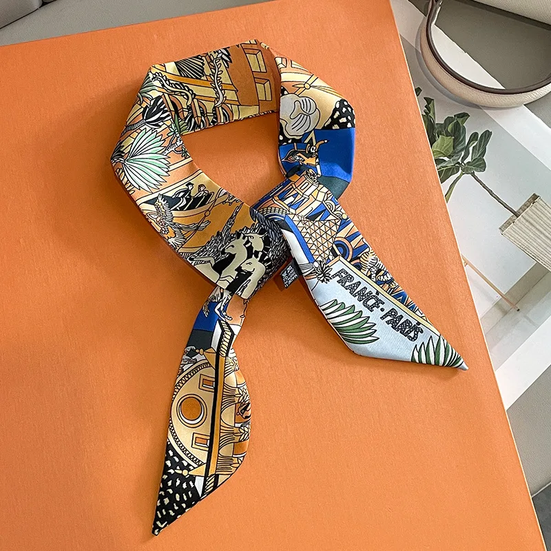 Luxury Design Horse Print Skin – обзор и цена Ascot Neck Scarf