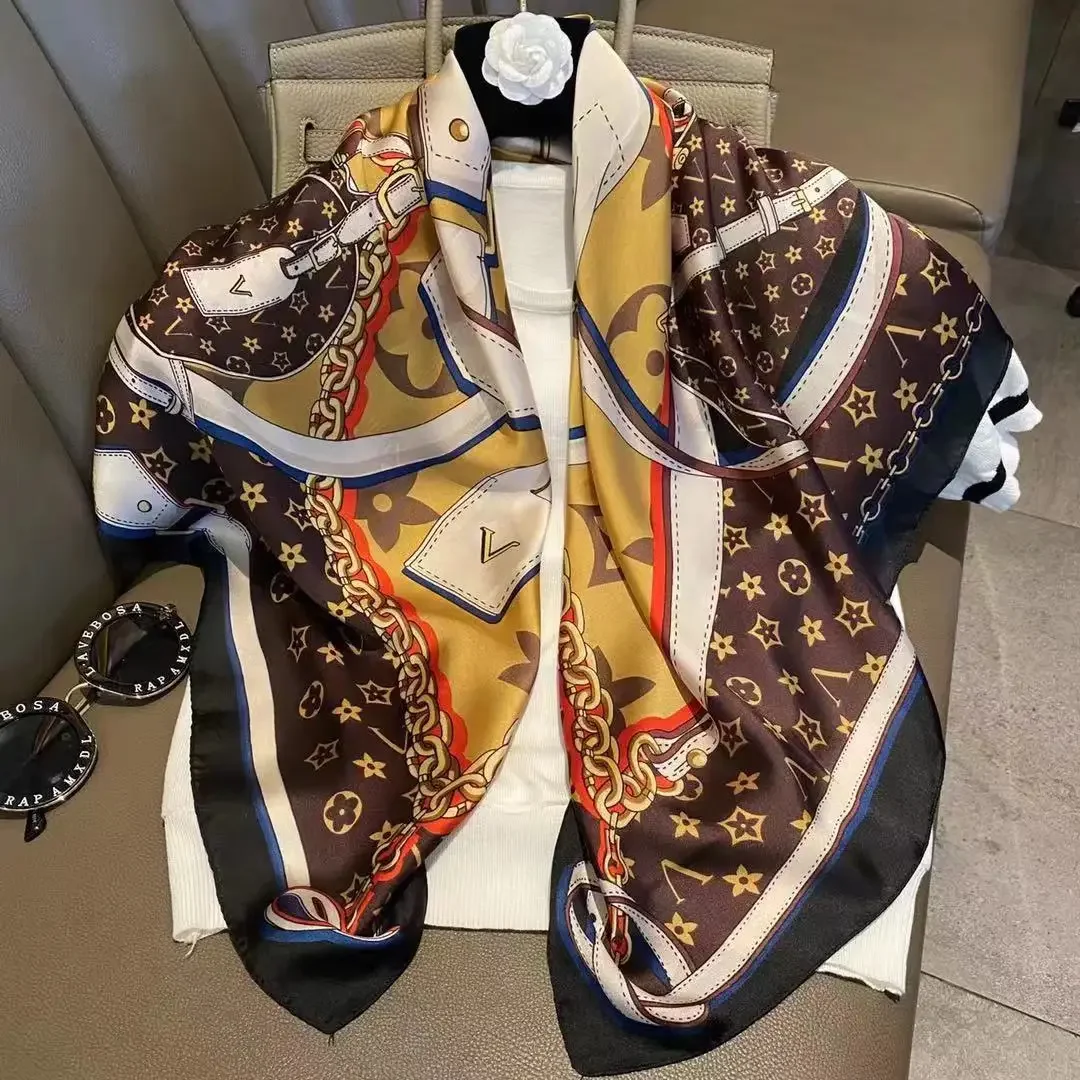 Light luxury 90 Silk scarf imi – обзор и цена Silk Tie Striped