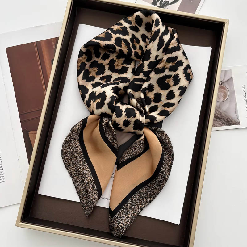 Luxury Leopard Print Female Sa – обзор и цена Ascot Neck Scarf