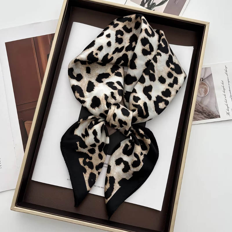 Luxury Leopard Print Female Sa – обзор и цена Ascot Neck Scarf