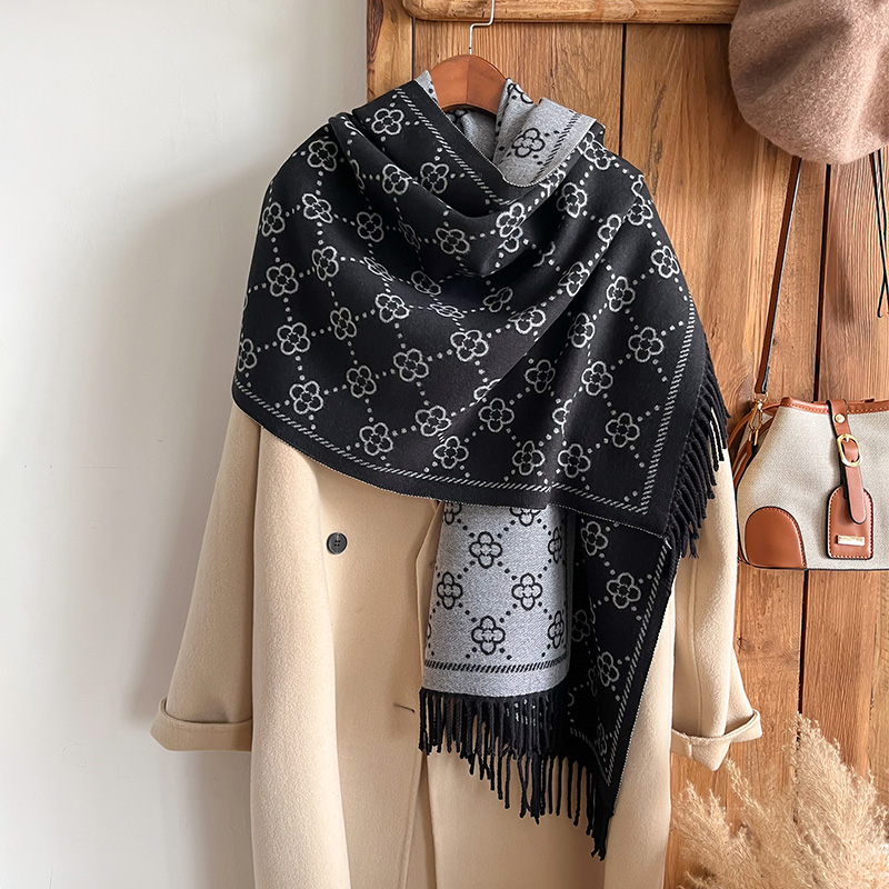 Brands Jacquard Design Winter  – обзор и цена Woven Scarf Blanket